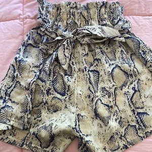 Snake pattern silk shorts